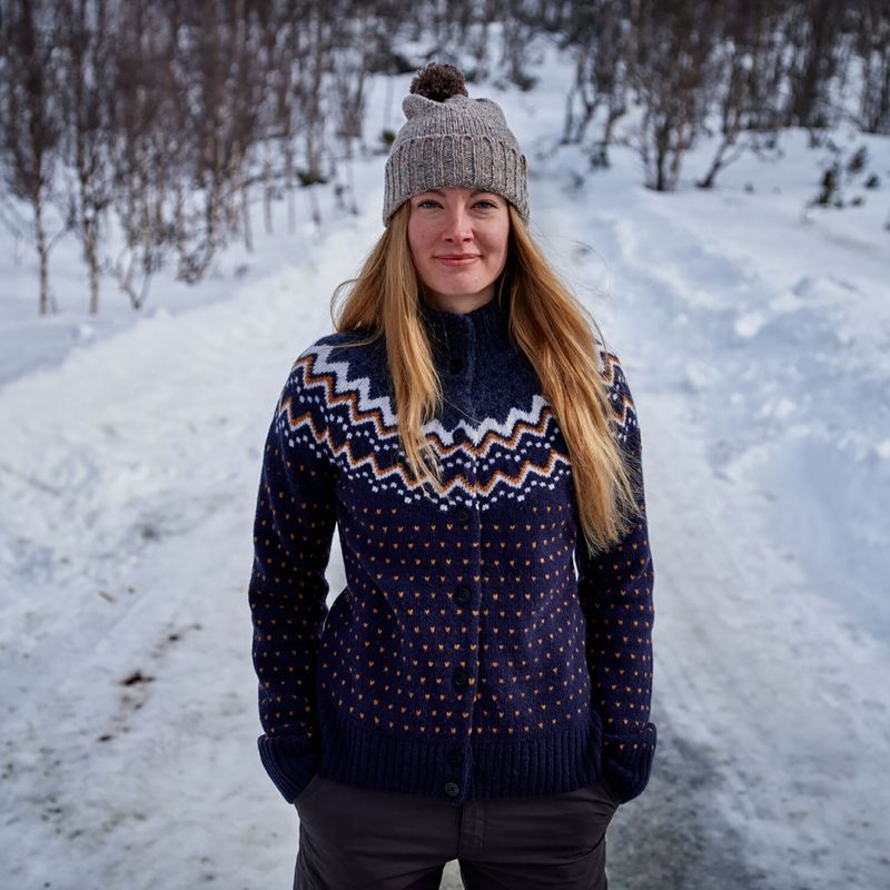 Fjällräven női pulóver Övik Knit Cardigan sötét navy 10