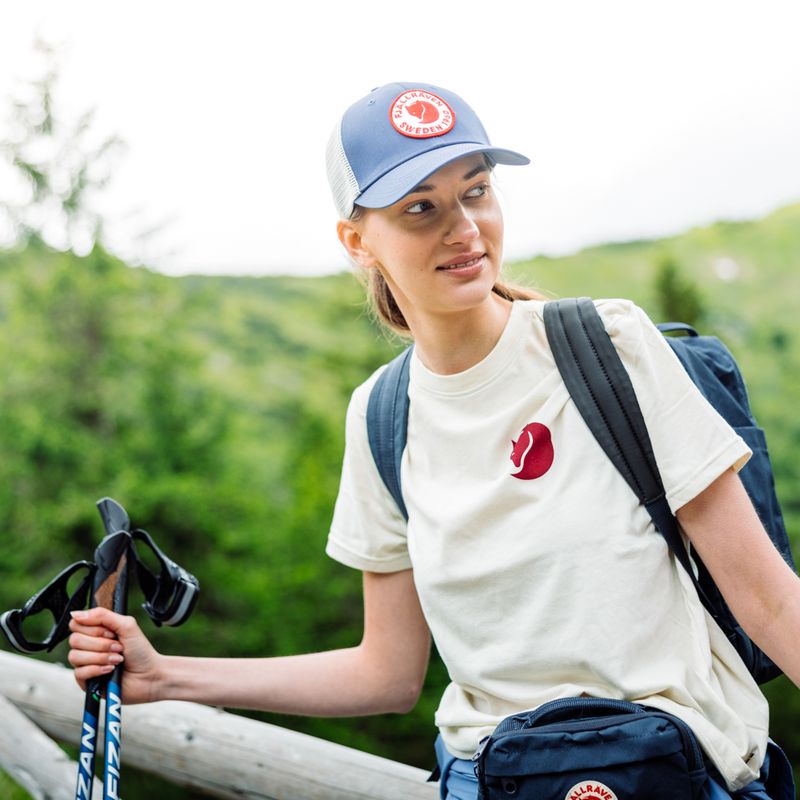 Női trekking póló Fjällräven Fox Boxy Logo fehér F87153 3