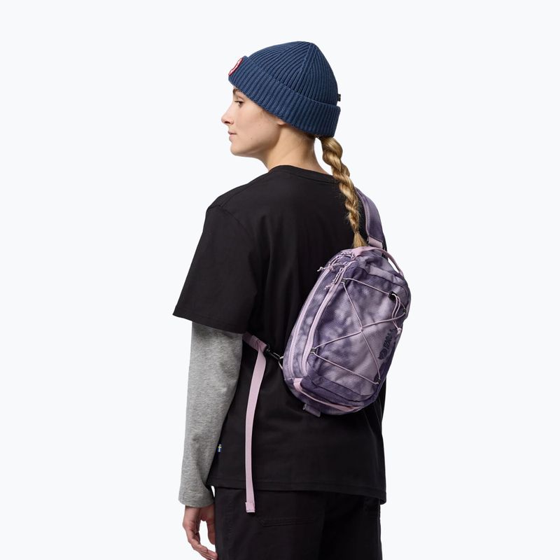 Egyvállas városi hátizsák Fjällräven Skule Graphics Sling 6 l pastel lavender/shade 5