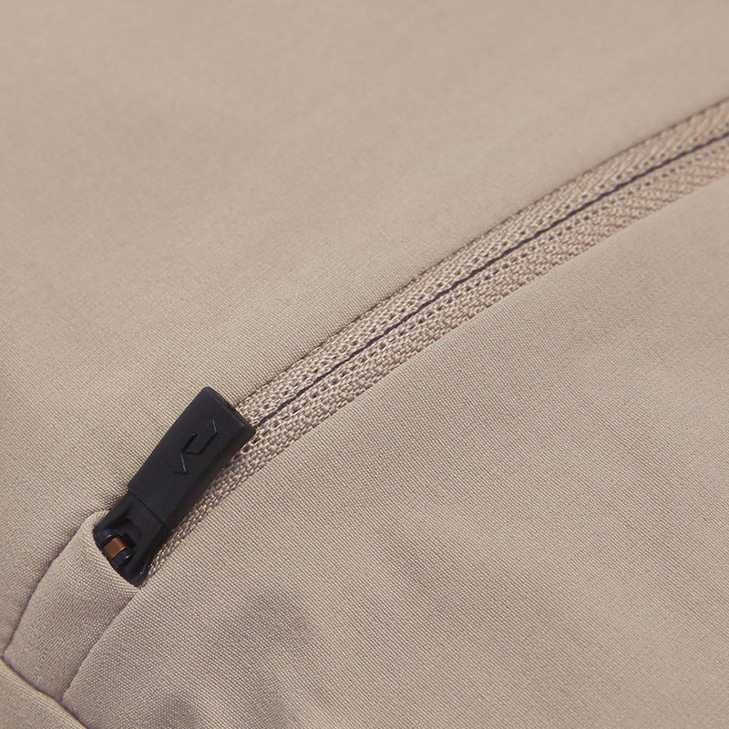 Peak Performance női trekking rövidnadrág Iconiq avid/beige 4