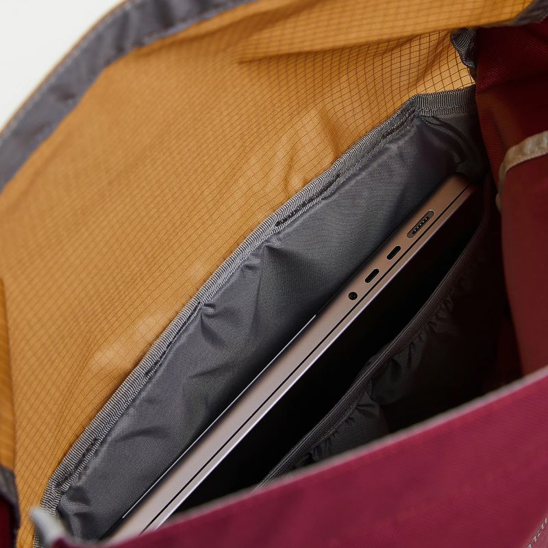 Hátizsák Peak Performance Roll Top 21,5 l sierra sand 5