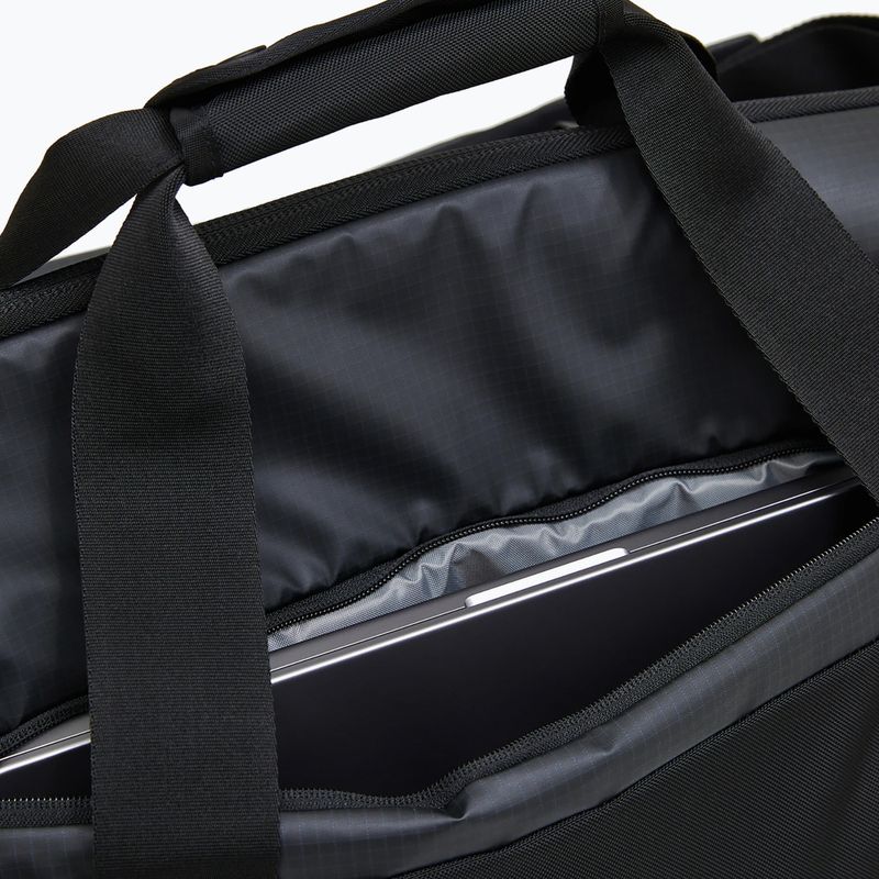 Utazótáska Peak Performance Vertical Duffle 40 l black 4