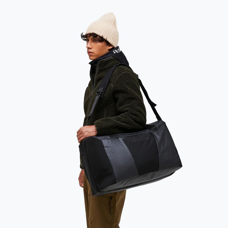 Utazótáska Peak Performance Vertical Duffle 40 l black 6