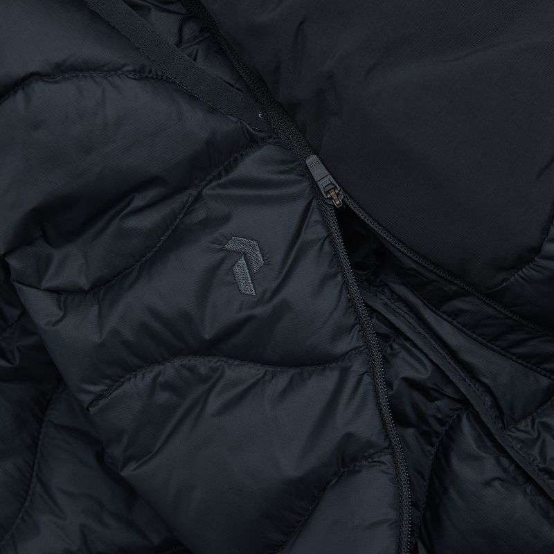 Női pehelyes rövidnadrág Peak Performance Helium Down black 4