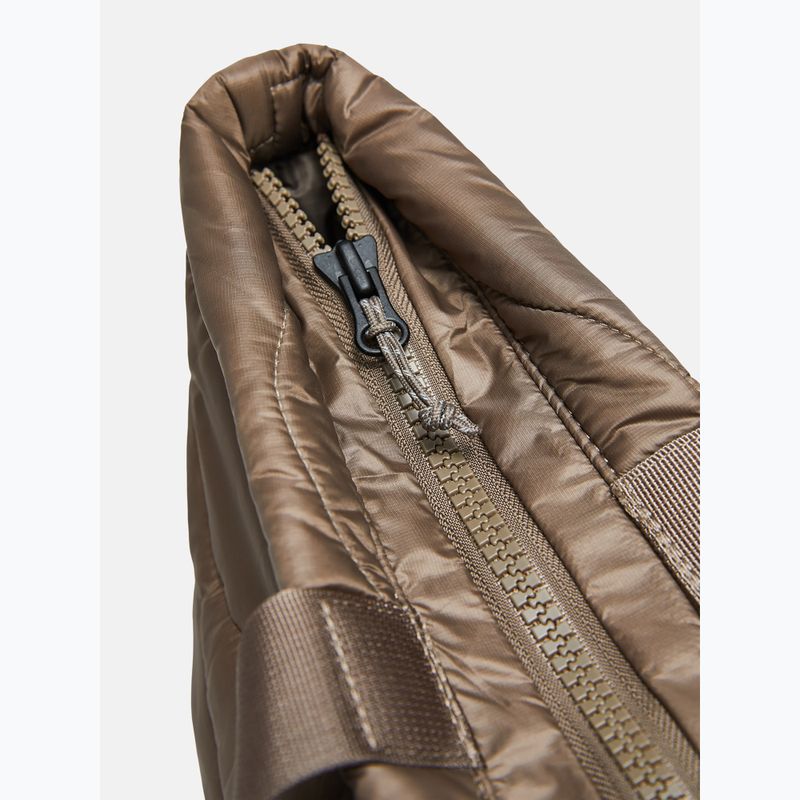 Táska Peak Performance Helium Tote 6 l terrain tan 4