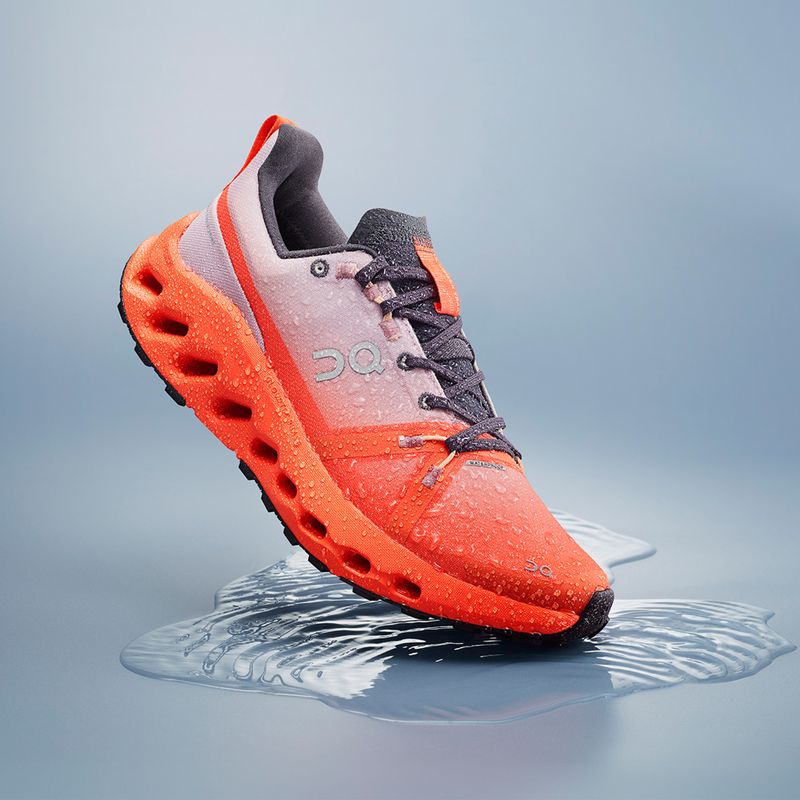 Női On Cloudsurfer Trail vízálló futócipő lila/lángos 13