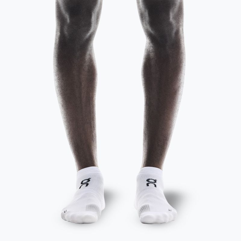 On Performance Run Low zokni fehér/gleccser 4