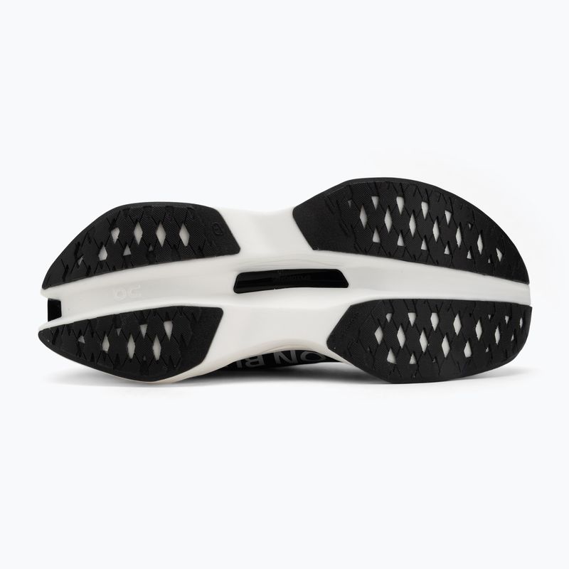 Férfi On Cloudboom Max fehér/fekete futócipő 4