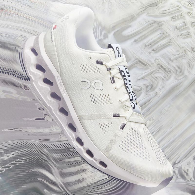 Férfi futócipő On Running Cloudsurfer white/frost 8