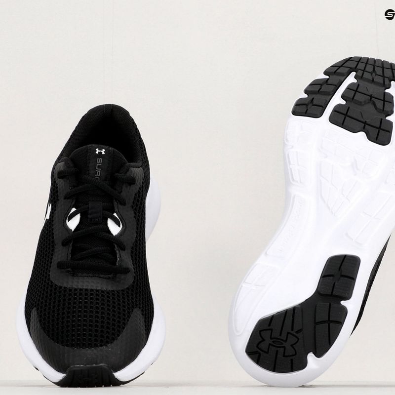 Under Armour Surge 3 férfi futócipő fekete-fehér 3024883 17
