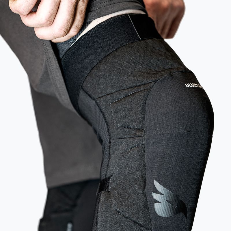 Bluegrass Arto fekete kerékpáros térdvédők 5