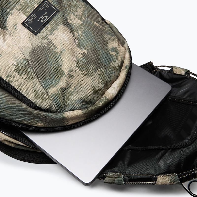 Túrahátizsák Oakley Bathroom Sink RC 21 l off/slope camo green 6