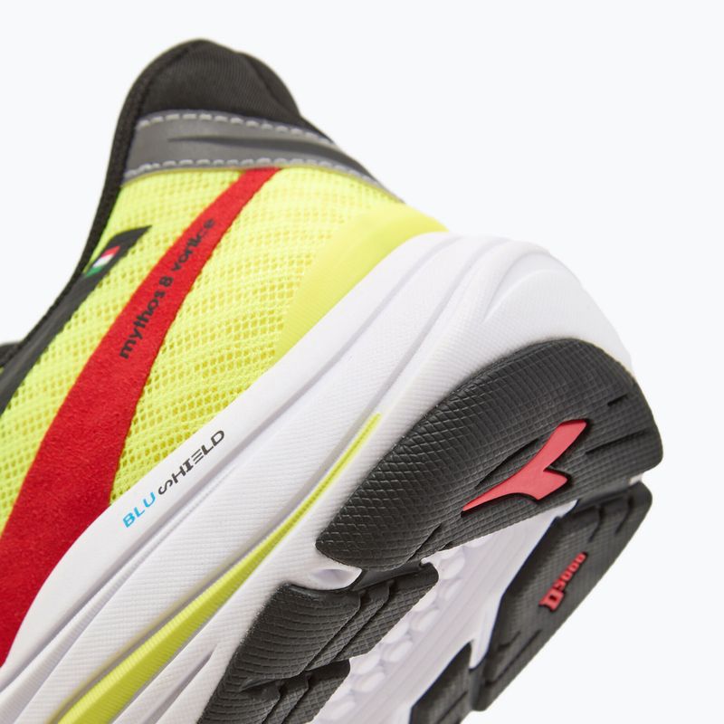 Férfi futócipő Diadora Mythos Blushield 8 Vortice sárga DD-101.179087-D0273 16