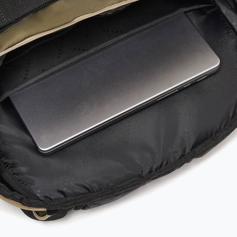 Túrahátizsák Oakley Enduro 3.0 Big 30 l army green/pebble 6