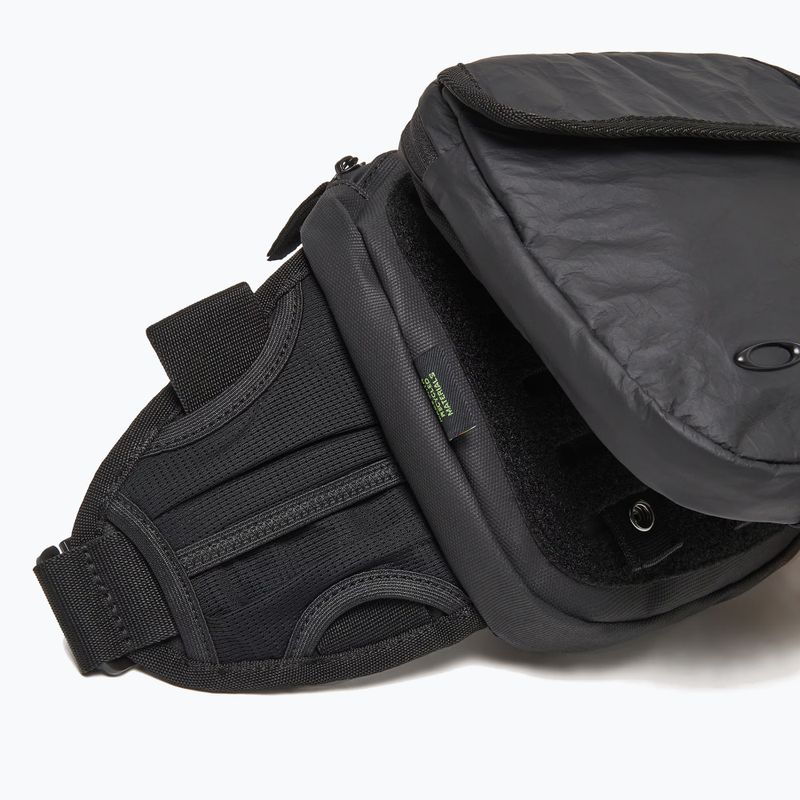 Övtáska Oakley Latitude Flex 6,5 l blackout 4