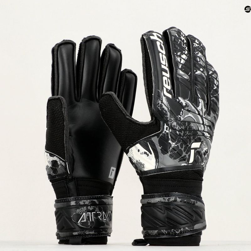 Reusch Attrakt Solid Solid kapuskesztyű fekete 5370515-7700 9