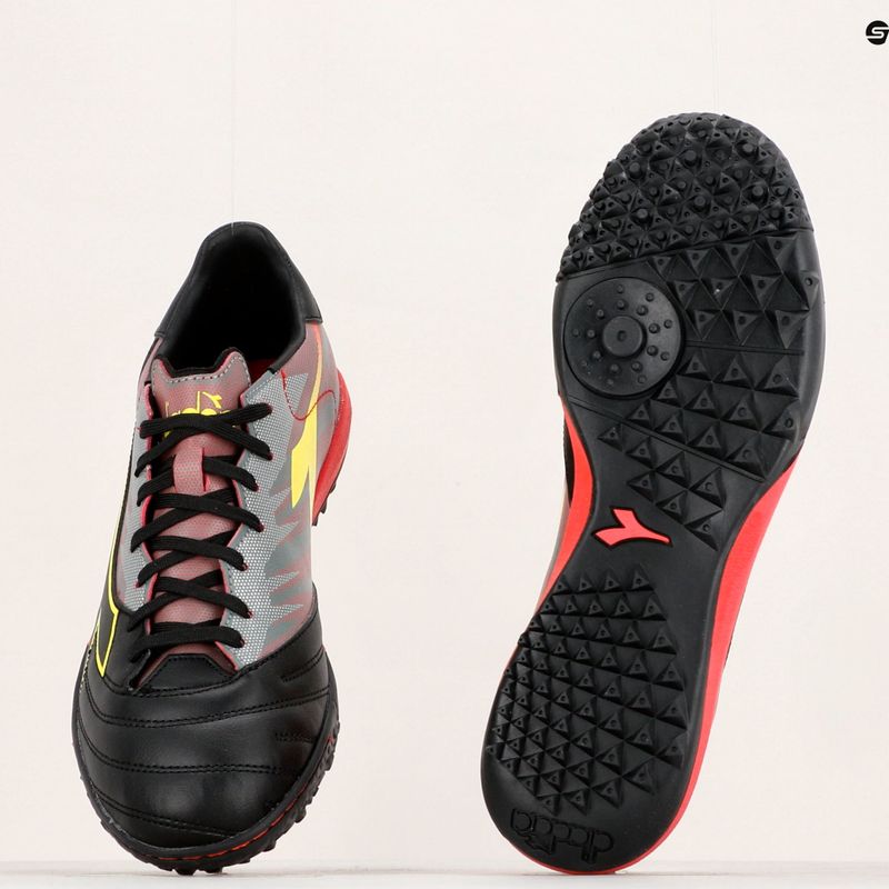 Férfi Diadora Brasil Elite Veloce R TFR futballcipő fekete és piros DD-101.179182-D0136-40 17