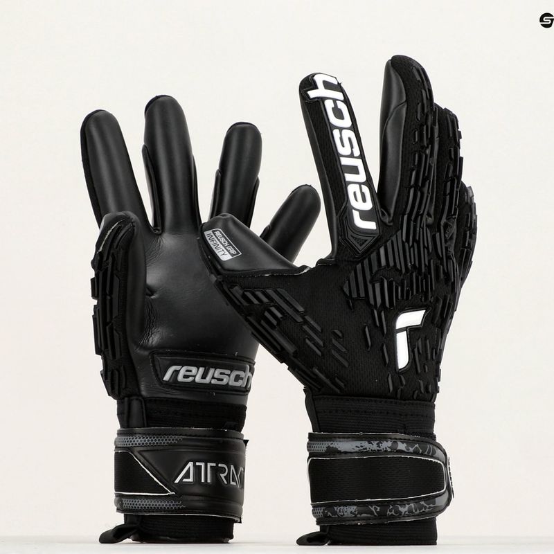 Reusch Attrakt Freegel Infinity kapus kesztyű fekete 5370735-7700 9