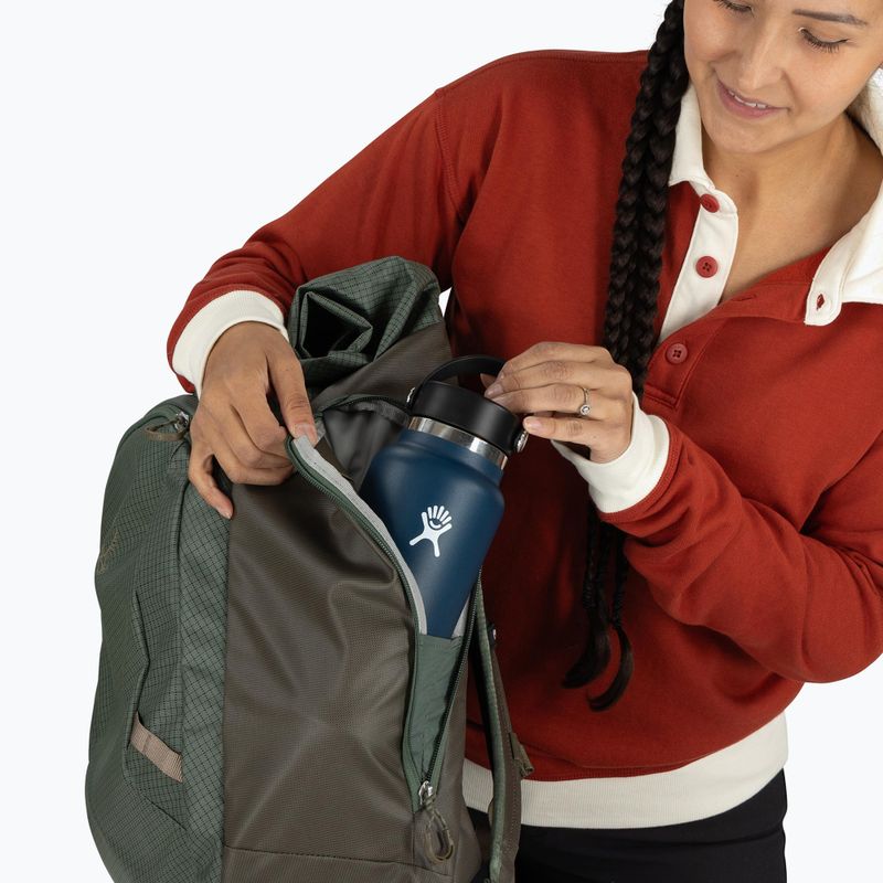 Osprey Transporter Roll Top 30 l városi hátizsák, fenyőlevél 13