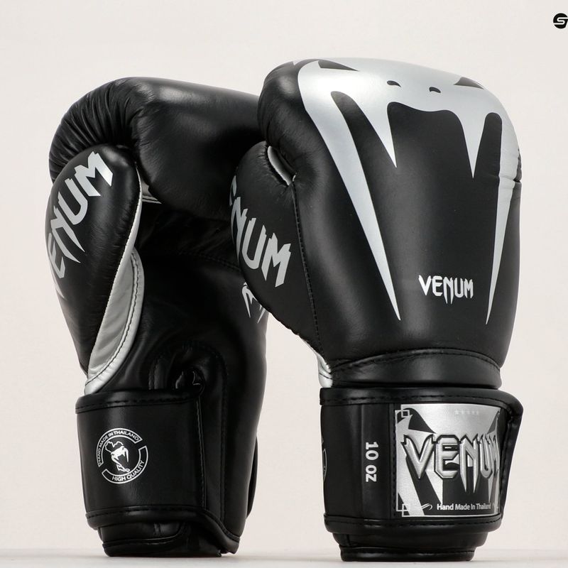 Venum Giant 3.0 fekete és ezüst bokszkesztyűk 2055-128 11
