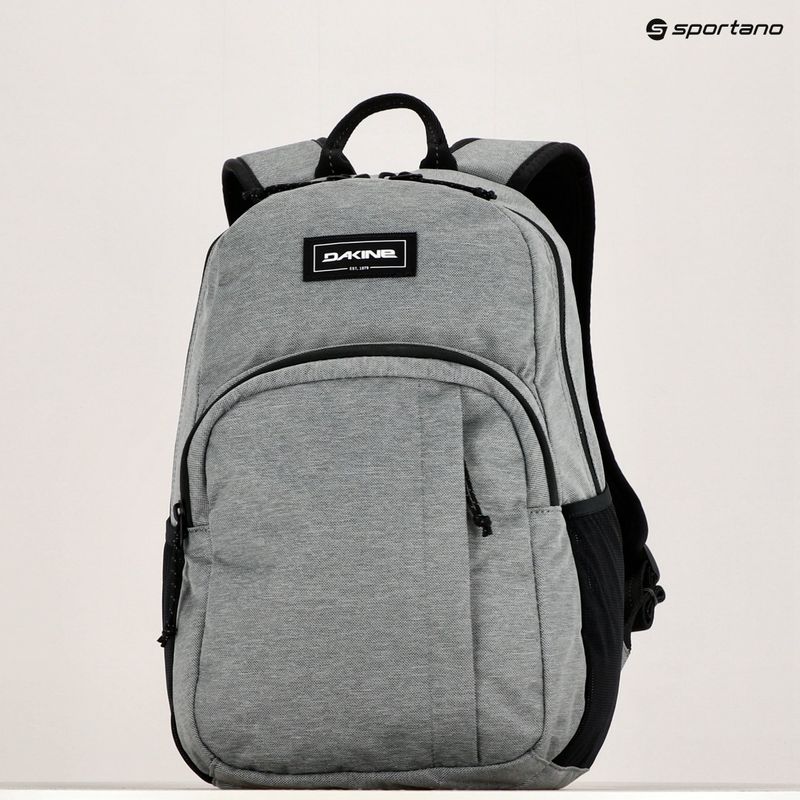 Dakine Campus S 18 l városi hátizsák szürke D10003793 8