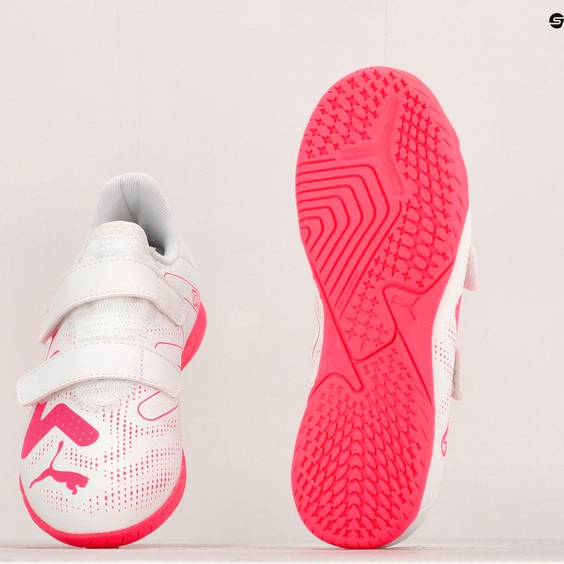 PUMA Future Play IT V Jr gyermek futballcipő puma fehér/tűz orchidea 15
