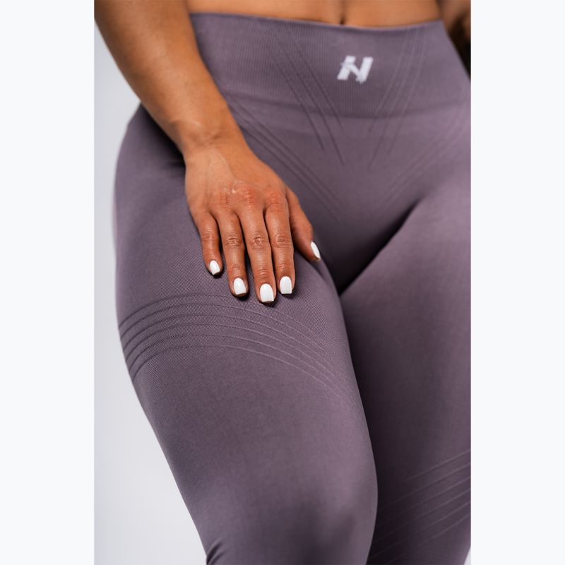 Női edzőleggingsek NEBBIA Flow Seamless Maximum Push-Up dark grey 4