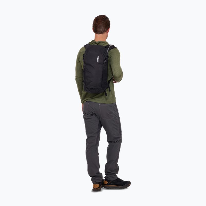 Thule AllTrail Hydration 16 l városi hátizsák fekete színben 10