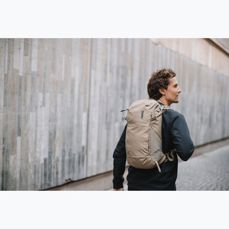Thule AllTrail Hydration 22 l fakó khaki színű városi hátizsák 12