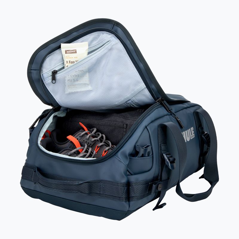 Utazótáska Thule Chasm Duffel 30 l darkest blue 10
