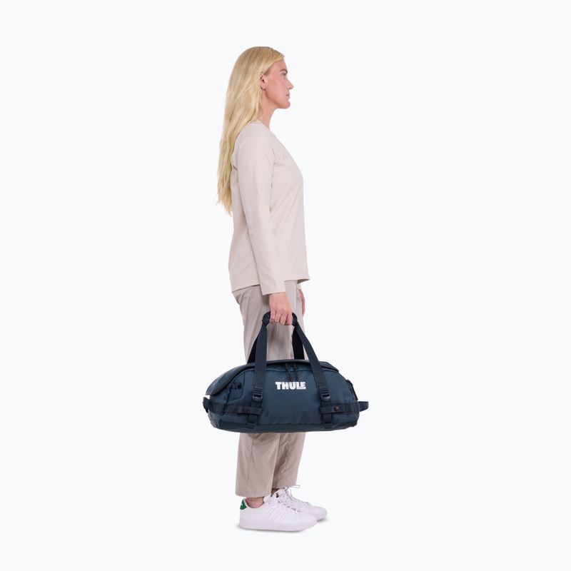 Utazótáska Thule Chasm Duffel 30 l darkest blue 15