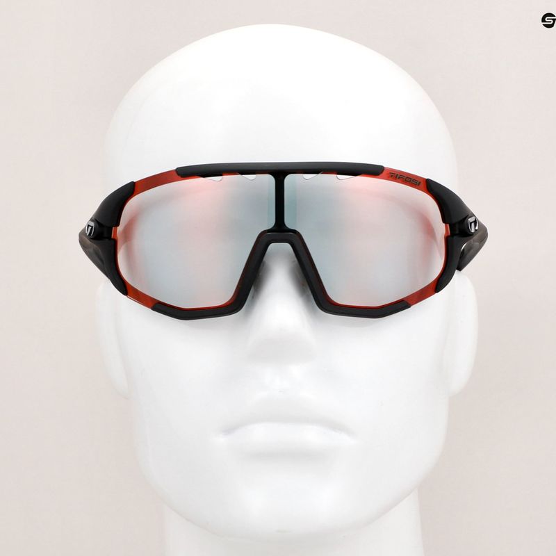 Tifosi Sledge Fototec matt fekete/klárion vörös fotokróm kerékpáros szemüveg 9