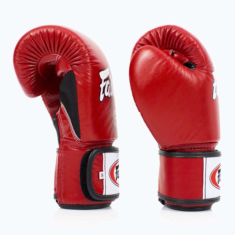 Fairtex Universal Lélegző piros bokszkesztyű 3