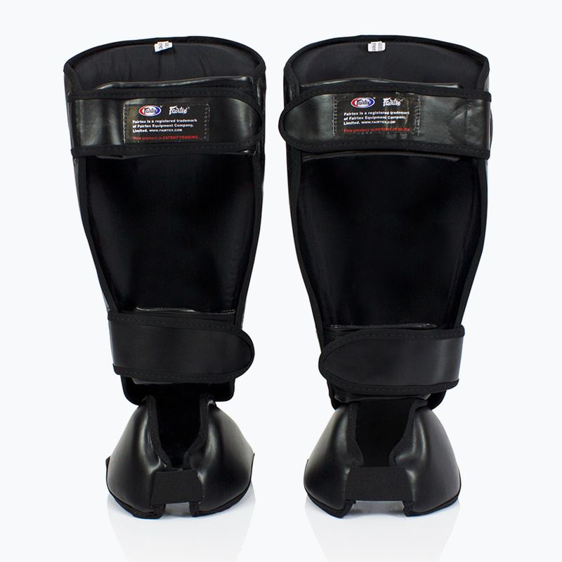 Fairtex levehető In-Step sípcsontvédő, más néven sípcsontvédő. "Twister" fekete 2