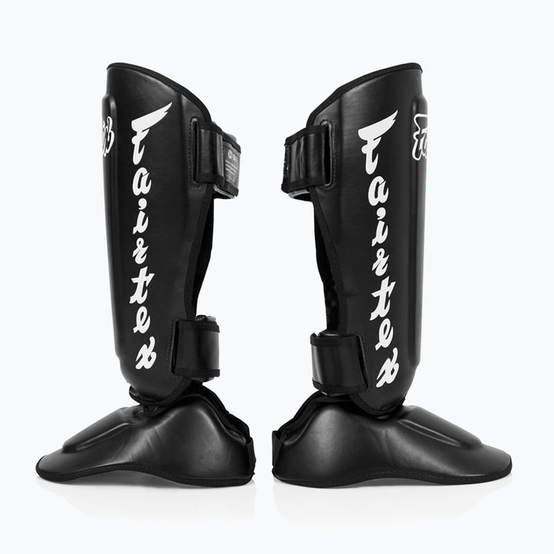 Fairtex levehető In-Step sípcsontvédő, más néven sípcsontvédő. "Twister" fekete 3