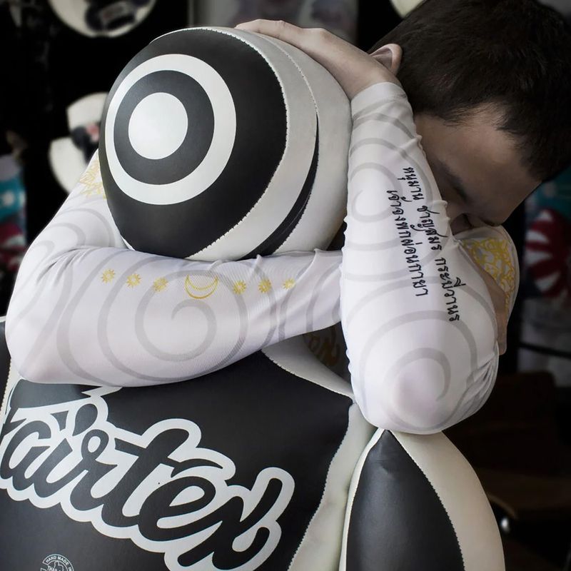 Férfi hosszú ujjú rashguard Fairtex Hanuman Pro white 3