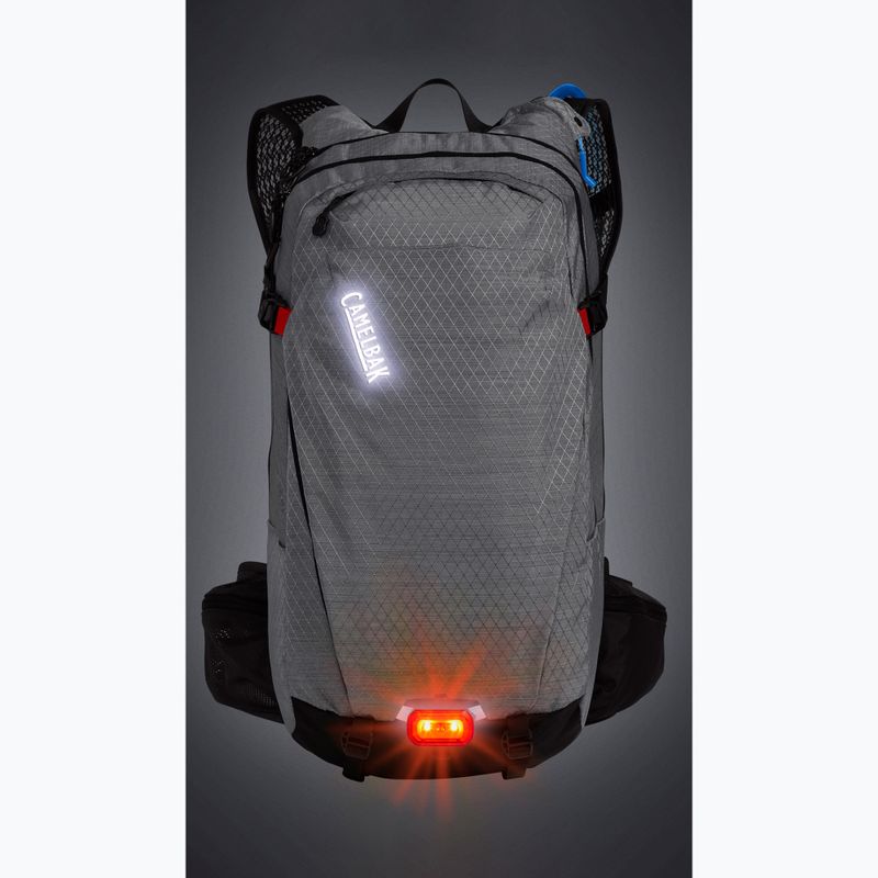 CamelBak H.A.W.G. Pro 20 l pisztolymetál/fekete kerékpáros hátizsák 12