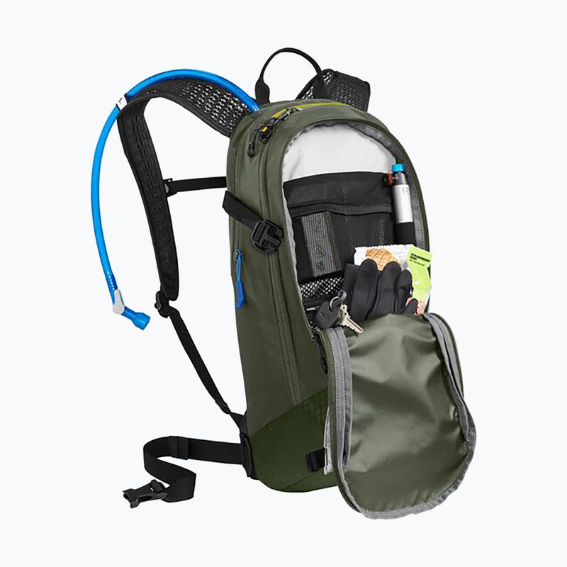 CamelBak M.U.L.E. 12 literes kerékpáros hátizsák 3 literes tartállyal poros olívazöld színben 7