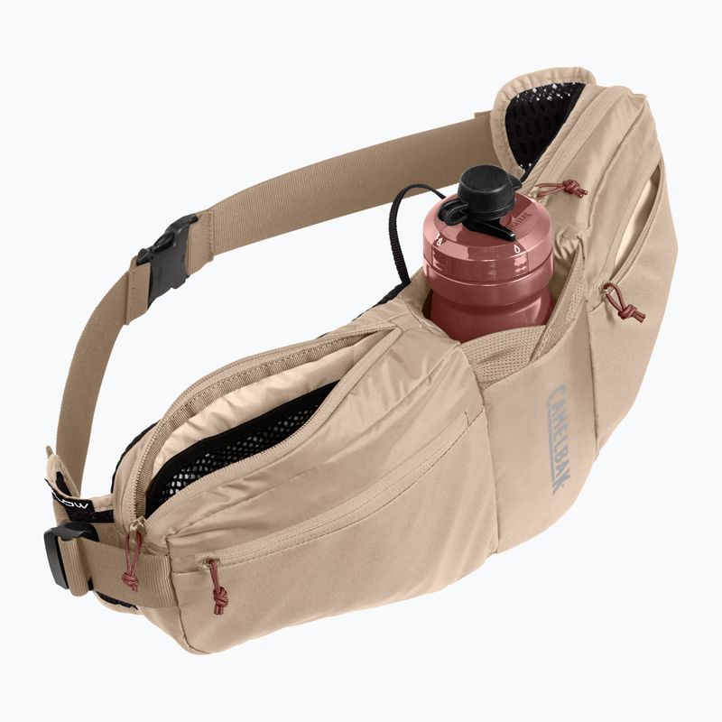 CamelBak Podium Flow 4 literes vesetáska 620 ml-es palackkal moondust 6