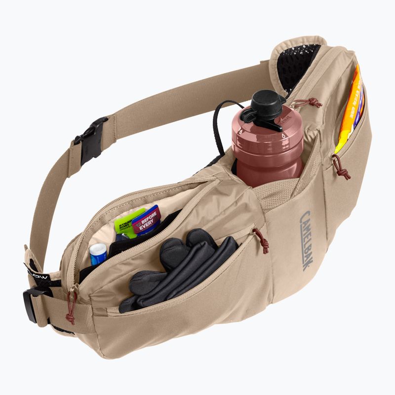CamelBak Podium Flow 4 literes vesetáska 620 ml-es palackkal moondust 7