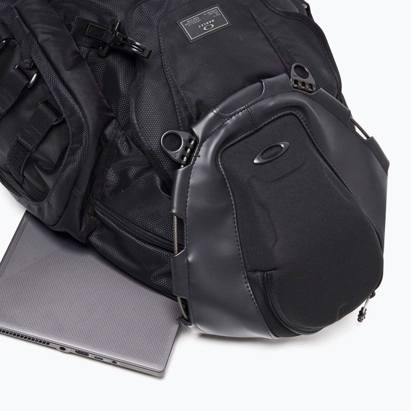 Túrahátizsák Oakley Kitchen Sink 34 l stealth black 4
