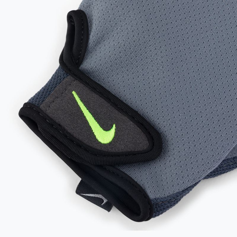 Férfi edző kesztyű Nike Essential szürke NLGC5-044 4