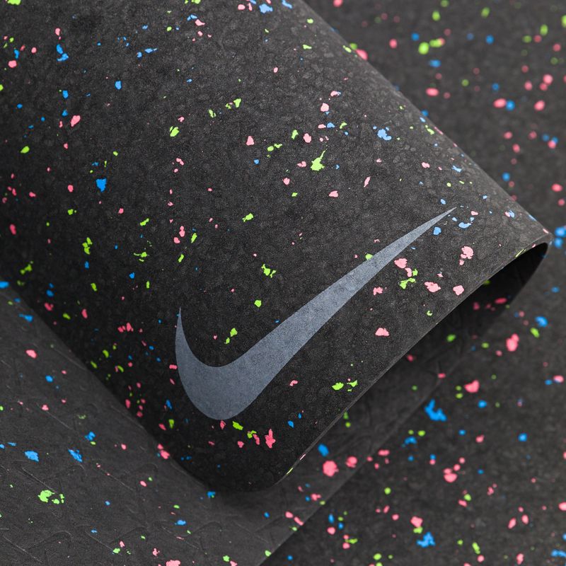 Nike Flow 4 mm-es jógamatrac fekete N1002410-997 4