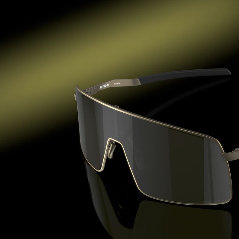 Oakley Sutro Ti matt páncélmetál/prizm fekete napszemüveg 10