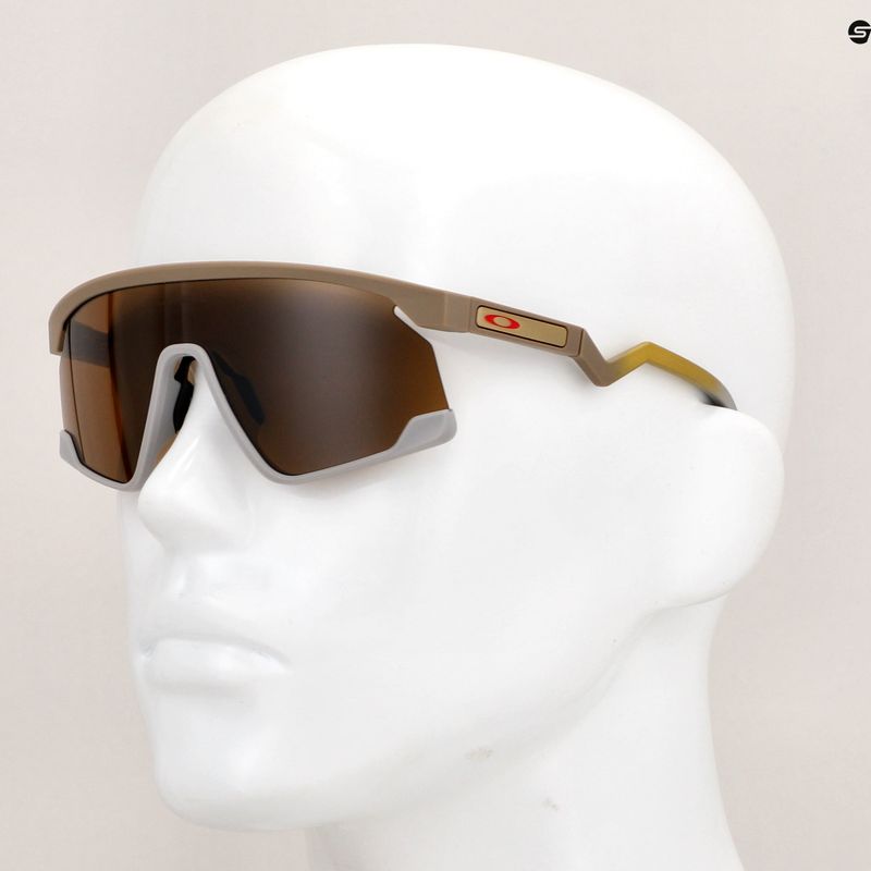 Napszemüveg Oakley Bxtr Patrick Mahomes II matte terrain tan/prizm tungsten 12
