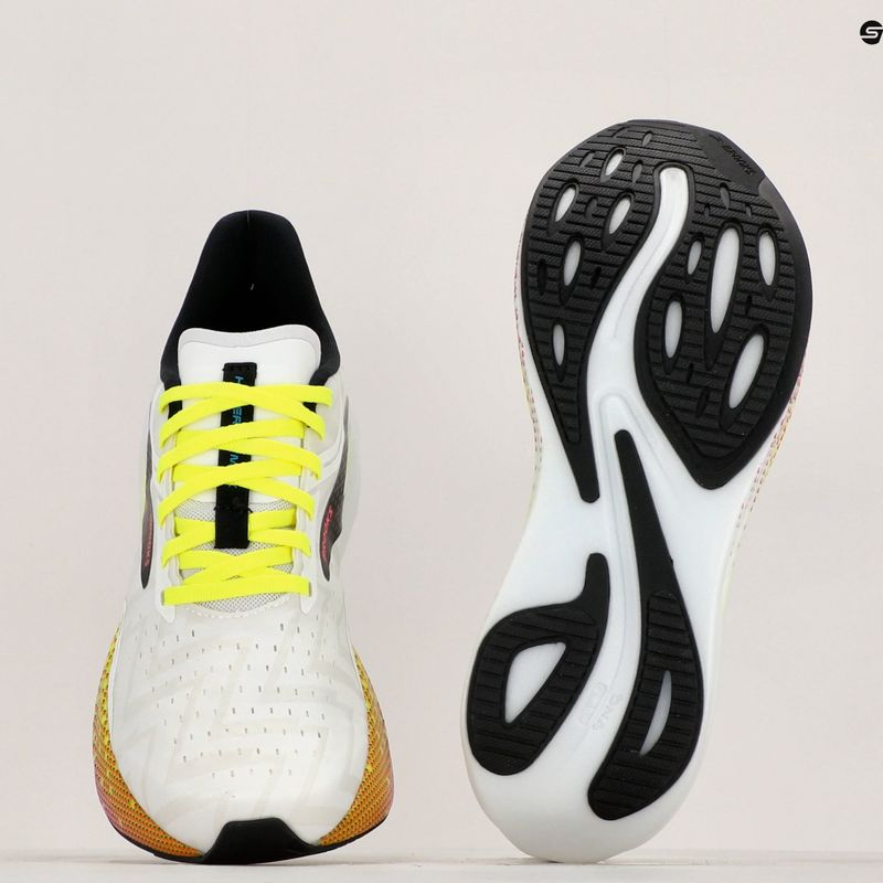 Férfi futócipő  Brooks Hyperion Max white/black/nightlife 10