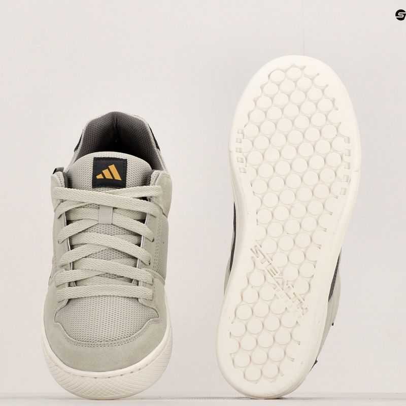 Férfi platform kerékpáros cipő adidas FIVE TEN Freerider putty grey/carbon/oat 10