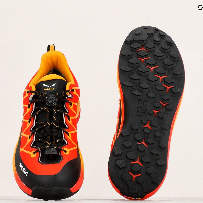 Gyerek trekking cipő Salewa Wildfire 2 Ptx red orange/gold 10