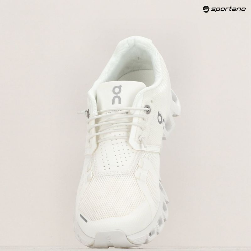 Női futócipő On Cloud 5 undyed-white/white 9