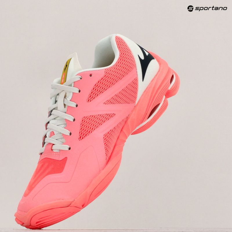 Női röplabda cipő Mizuno Wave Lightning Z7 candycoral/black/bolt2neon 9